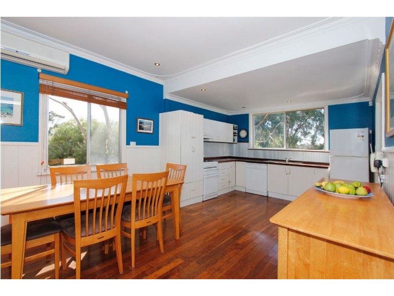 1 Oldham Crescent, Hilton WA 6163