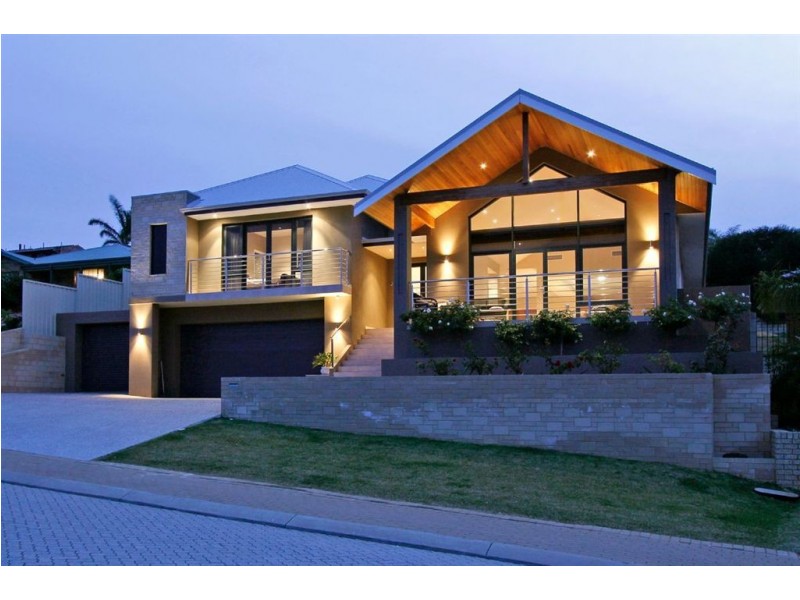 19 Hayward Parade, Coogee WA 6166