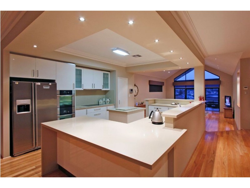 19 Hayward Parade, Coogee WA 6166
