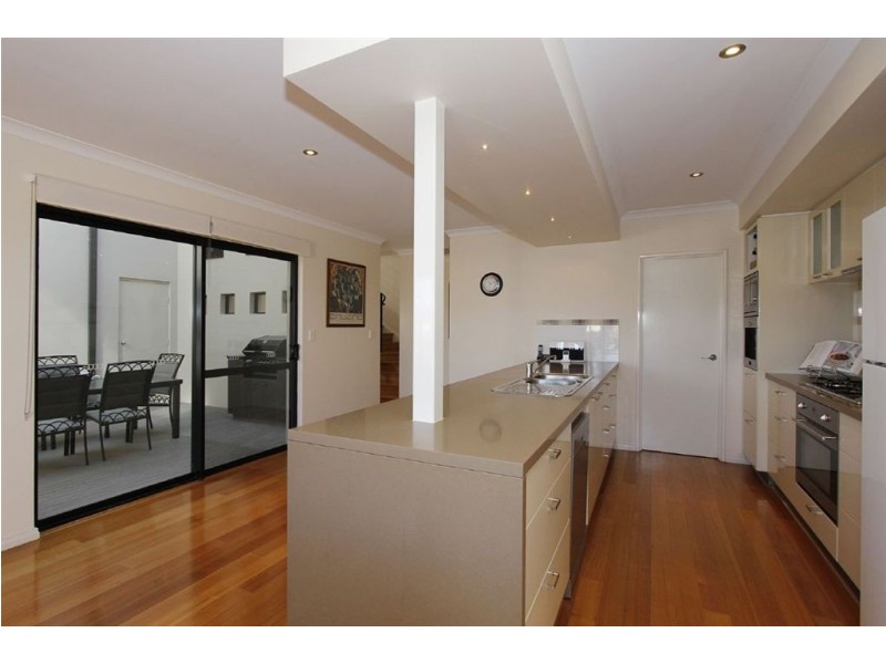 2/60 Spinnaker Heights, Yangebup WA 6164