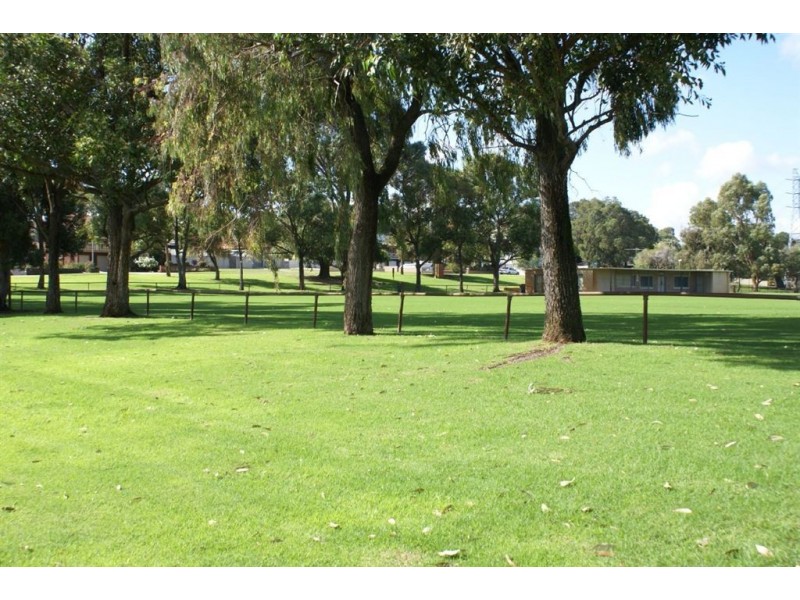 9a Arthur Road, Hamilton Hill WA 6163