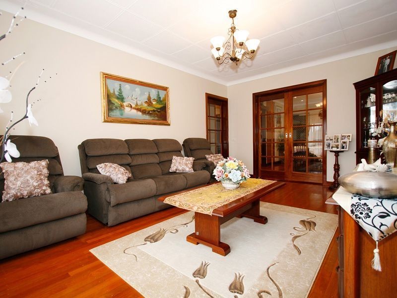 5 Glendower Way, Spearwood WA 6163