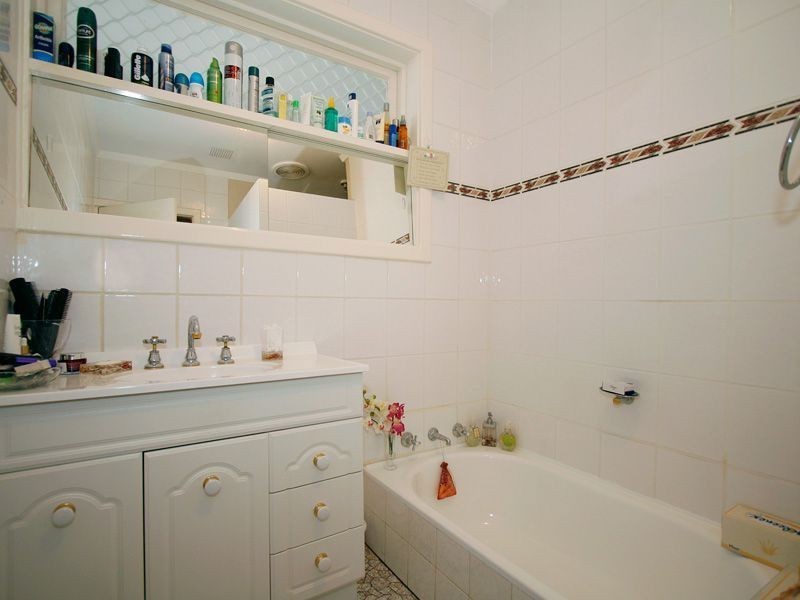 5 Glendower Way, Spearwood WA 6163