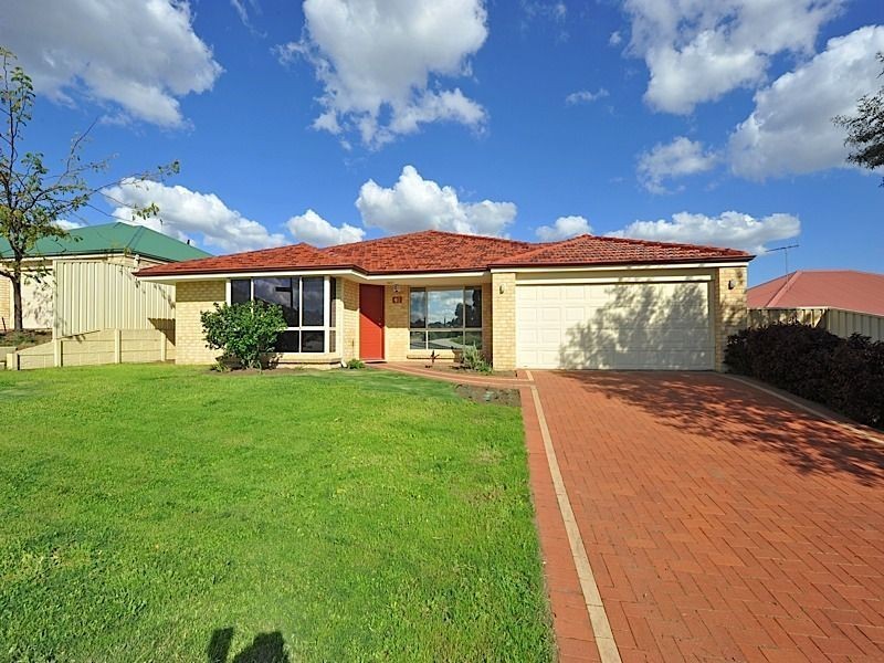 40 Kirkstall Drive, Hocking WA 6065