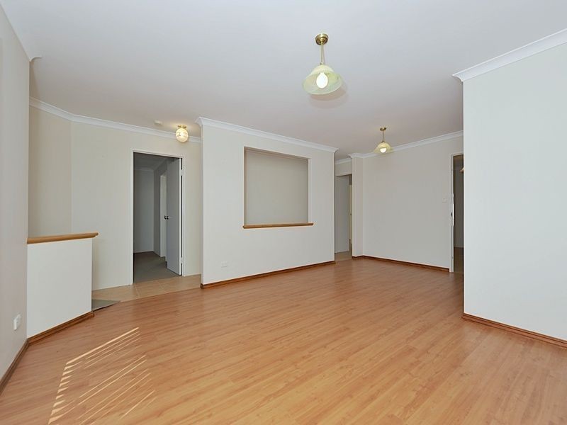 40 Kirkstall Drive, Hocking WA 6065