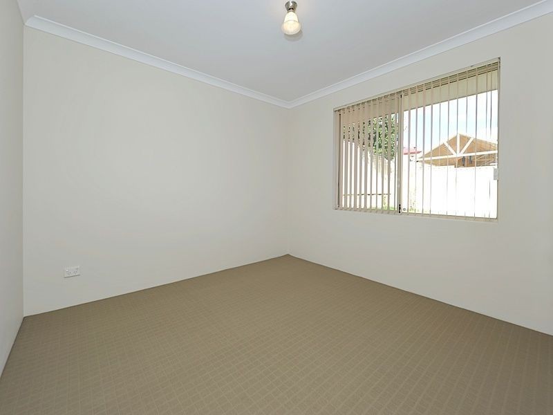 40 Kirkstall Drive, Hocking WA 6065