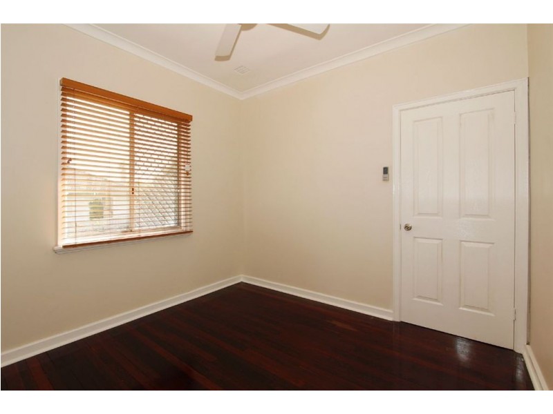 35 Grigg Place, Hilton WA 6163