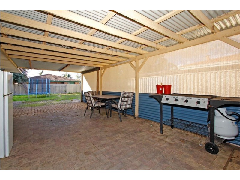 2 Moondarra Circle, South Lake WA 6164