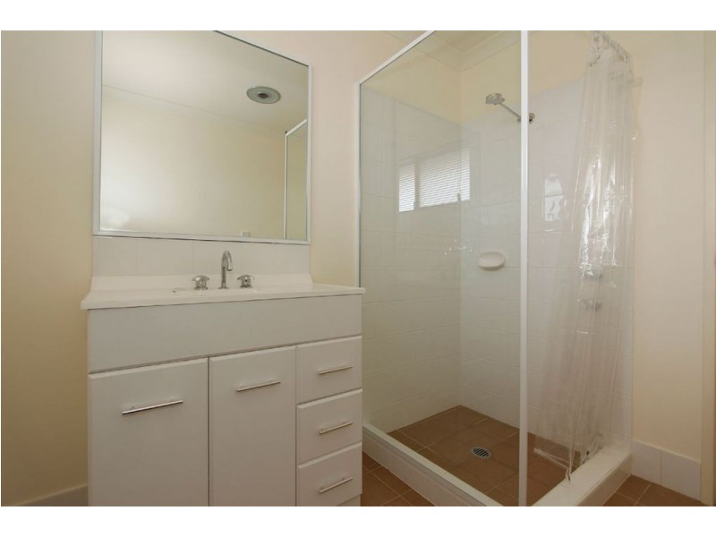 7/16 Andrea Way, Queens Park WA 6107