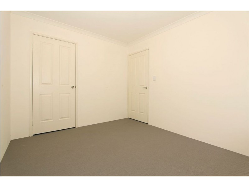 7/16 Andrea Way, Queens Park WA 6107