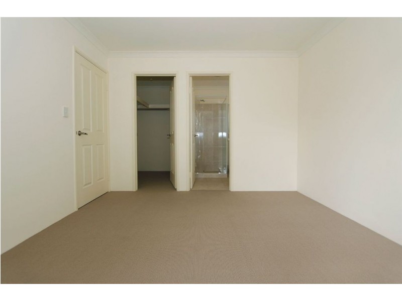 8/16 Andrea Way, Queens Park WA 6107