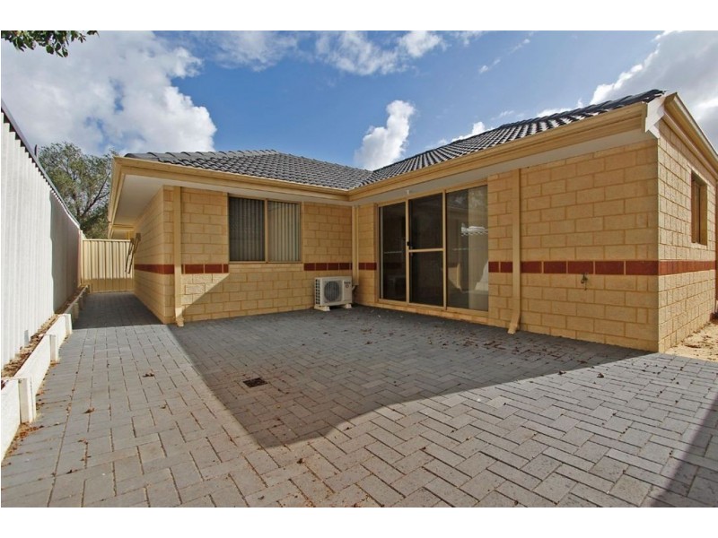 8/16 Andrea Way, Queens Park WA 6107