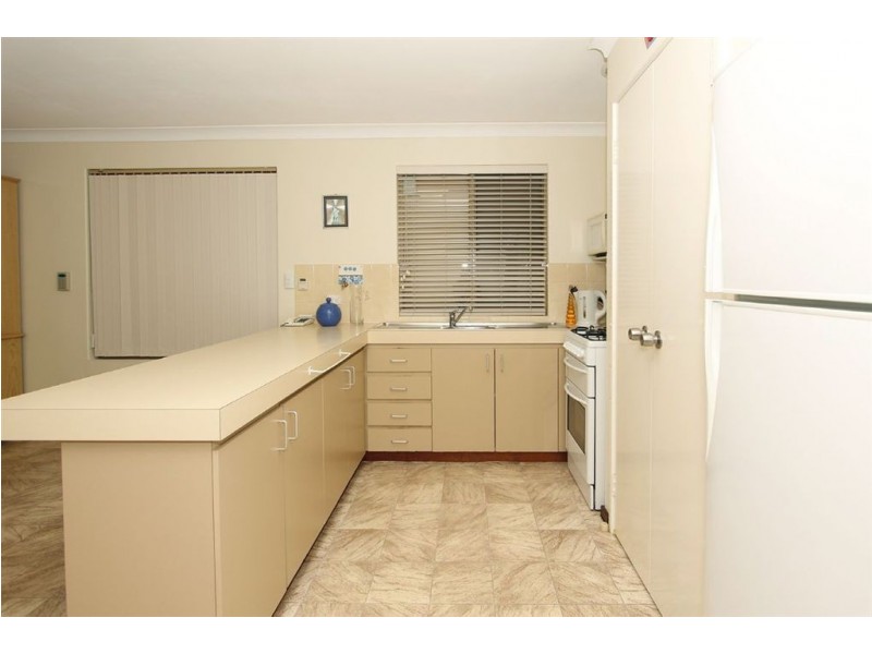 1a Deering Street, Beaconsfield WA 6162