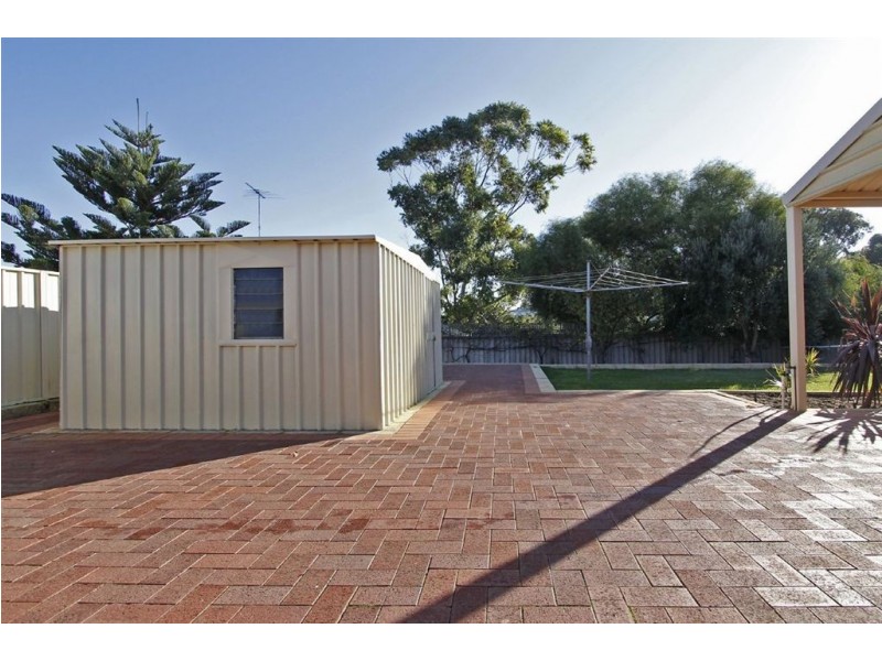 1a Deering Street, Beaconsfield WA 6162