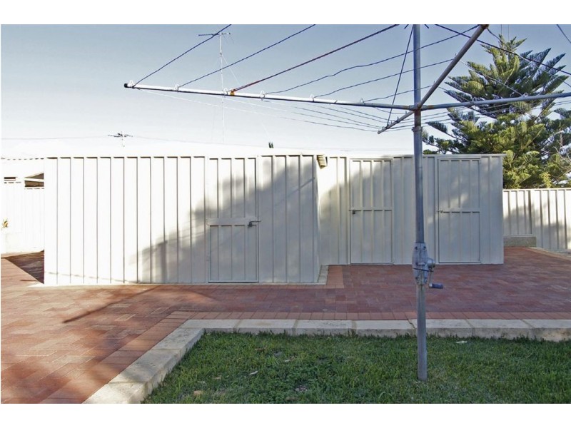 1a Deering Street, Beaconsfield WA 6162