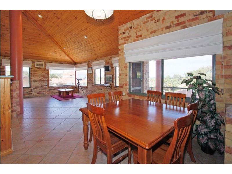 21 Arlington Loop, Coogee WA 6166