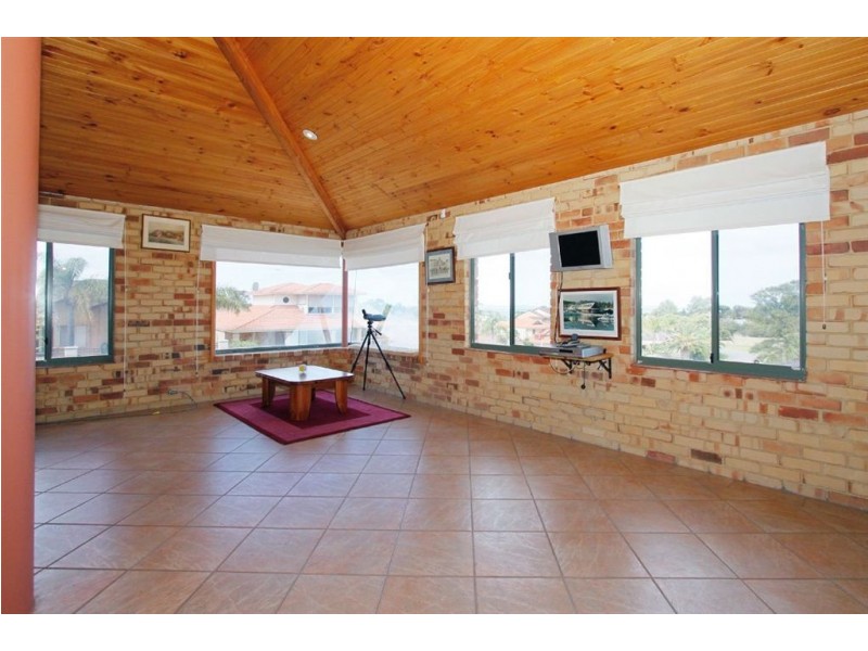 21 Arlington Loop, Coogee WA 6166