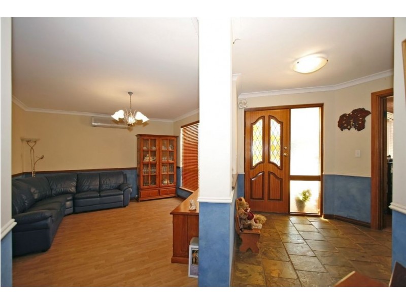 10 Crofter Court, Wellard WA 6170