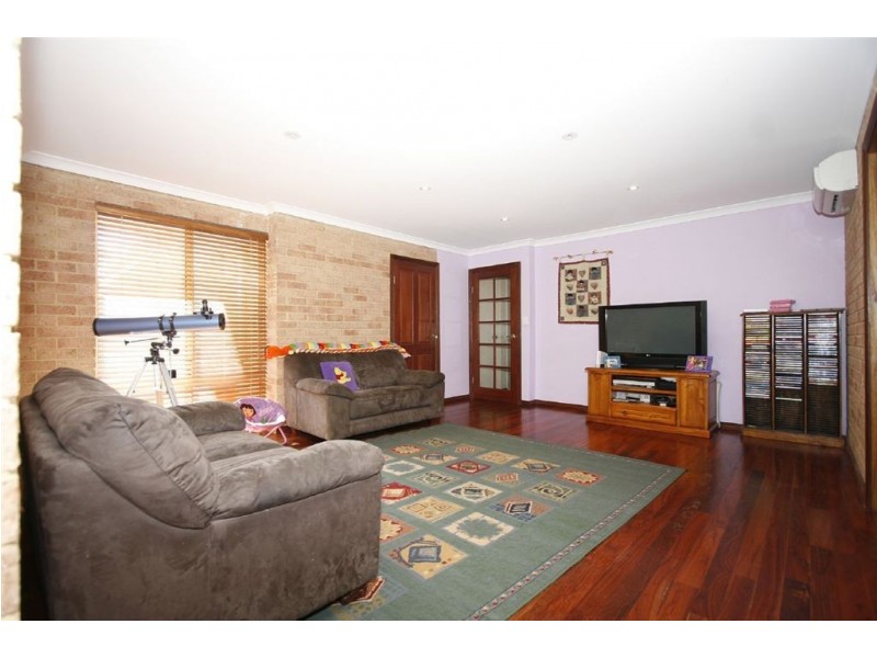 10 Crofter Court, Wellard WA 6170