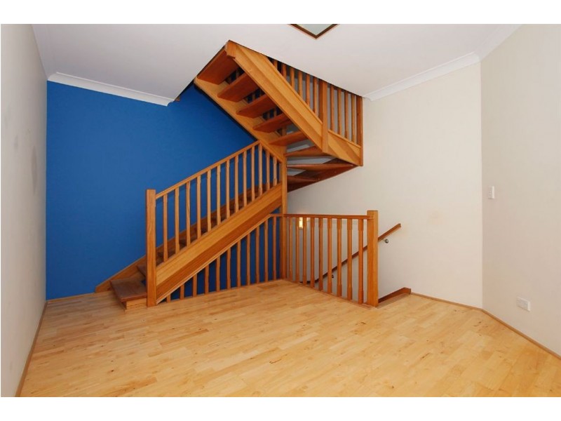 4/7 Bellion Drive, Hamilton Hill WA 6163