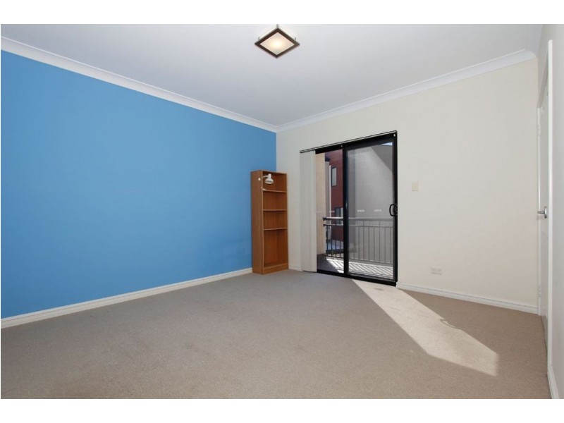 4/7 Bellion Drive, Hamilton Hill WA 6163