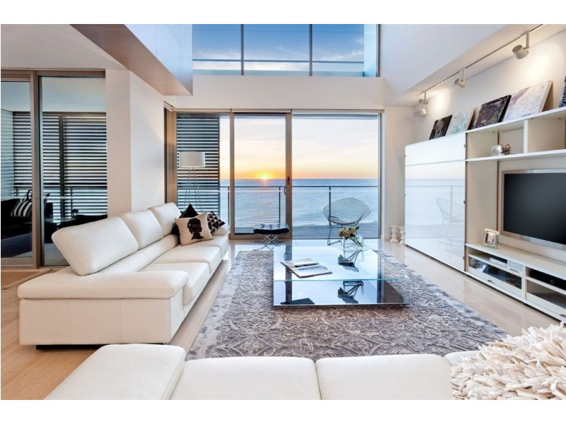 18b/23 Ocean Drive, North Coogee WA 6163