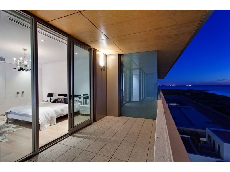 18b/23 Ocean Drive, North Coogee WA 6163