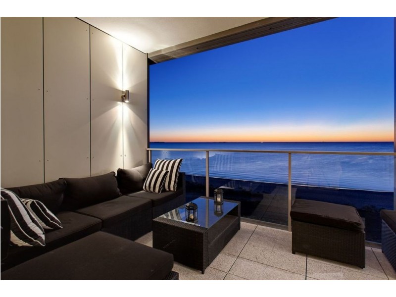 18b/23 Ocean Drive, North Coogee WA 6163