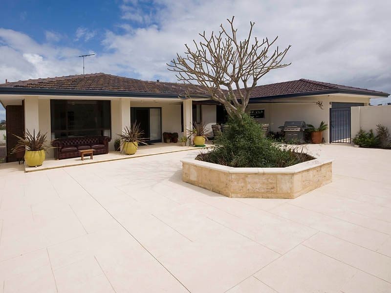 611 Rockingham Road, Munster WA 6166