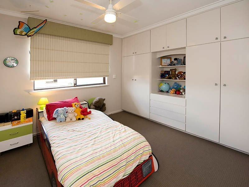 611 Rockingham Road, Munster WA 6166