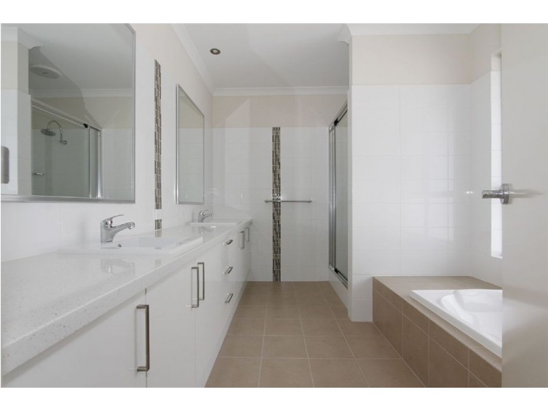 8 Carcione Rise, Yangebup WA 6164