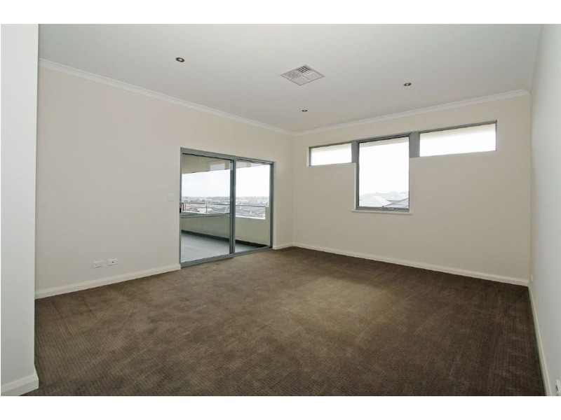 8 Carcione Rise, Yangebup WA 6164