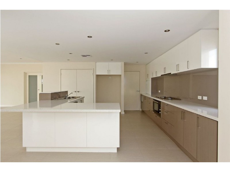 10 Carcione Rise, Yangebup WA 6164