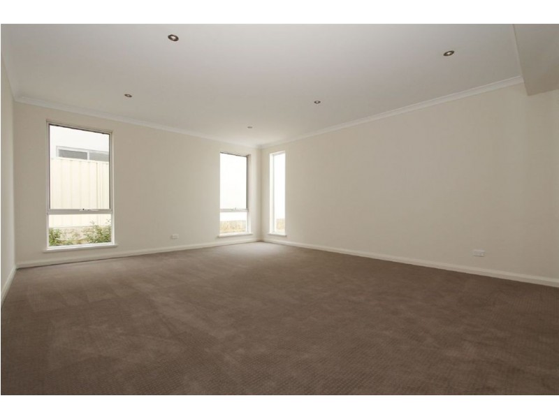 10 Carcione Rise, Yangebup WA 6164