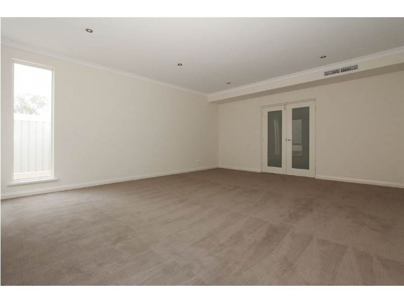 10 Carcione Rise, Yangebup WA 6164