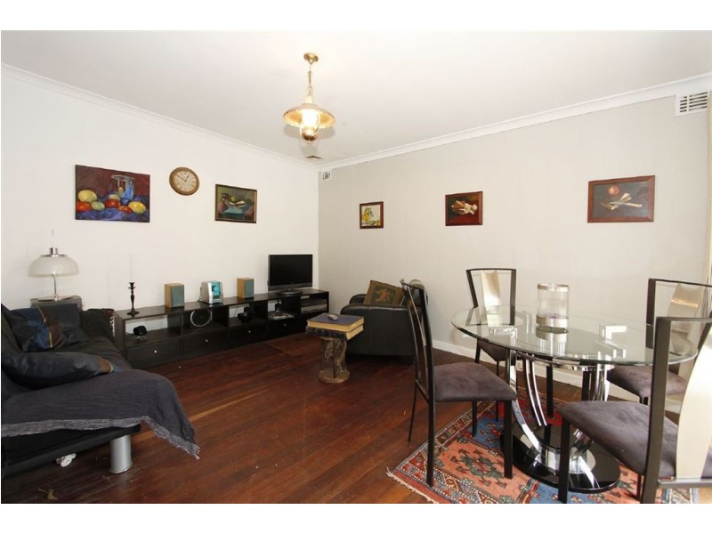 15 Antonio Street, Coolbellup WA 6163