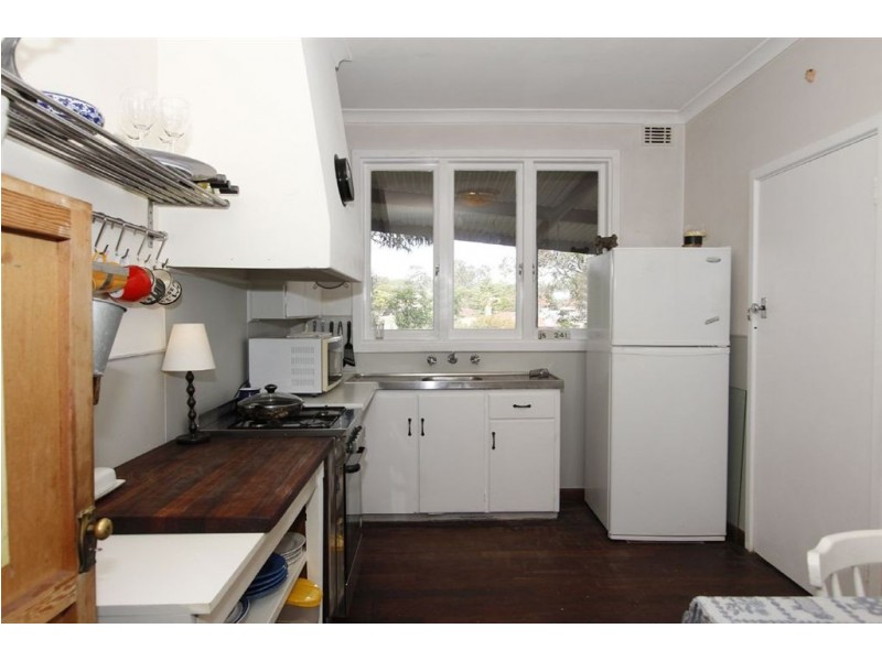 15 Antonio Street, Coolbellup WA 6163