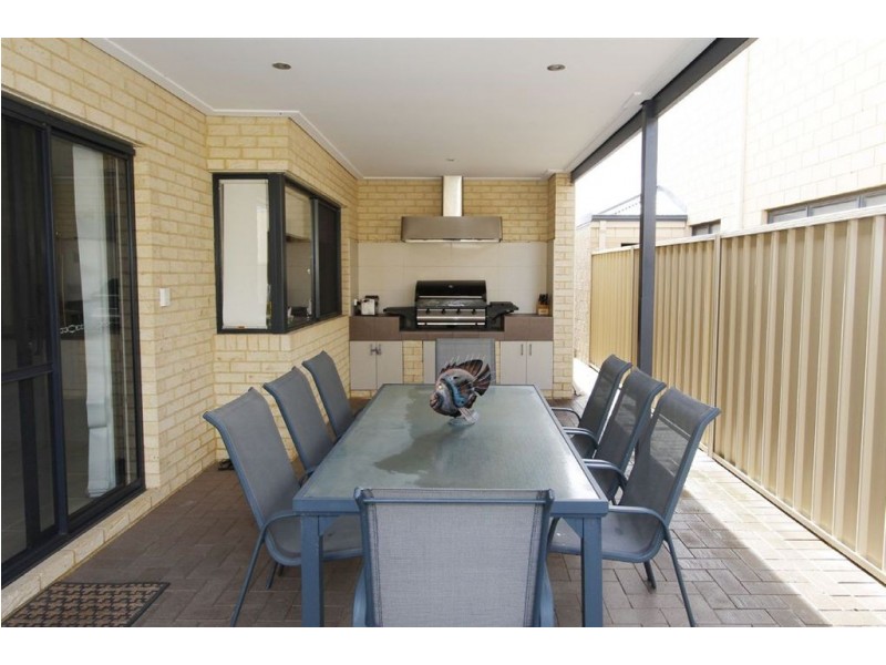 7 Friarbird Terrace, Beeliar WA 6164