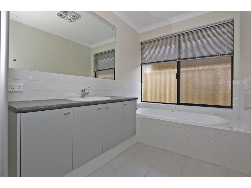 7 Friarbird Terrace, Beeliar WA 6164