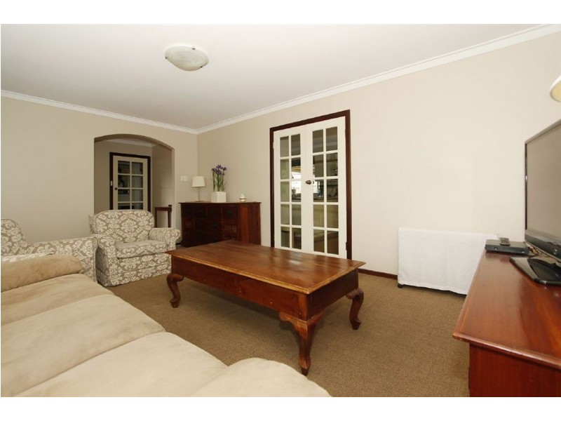 6 Troytown Way, Melville WA 6156