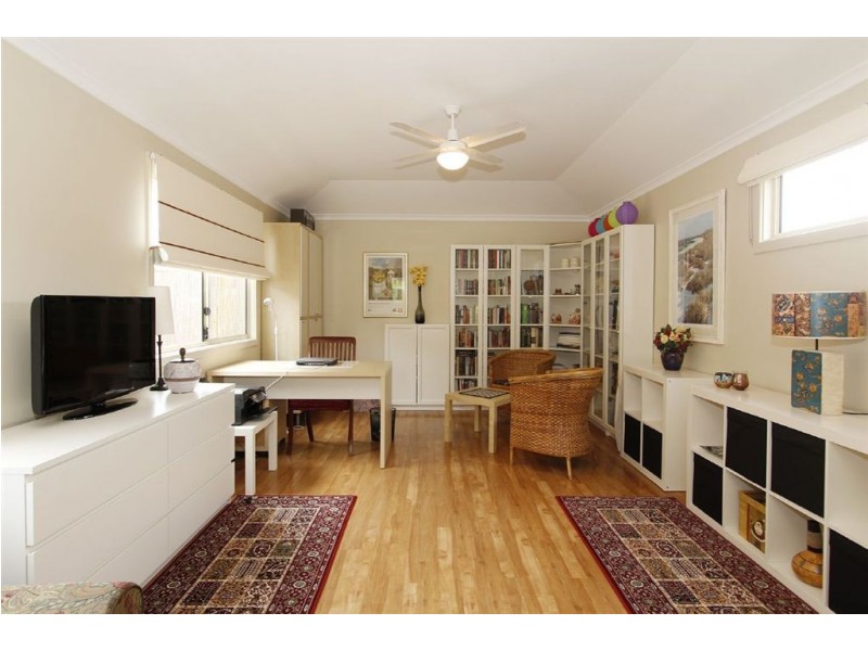 6 Troytown Way, Melville WA 6156