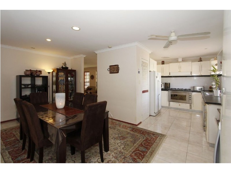 207 Riseley Street, Booragoon WA 6154