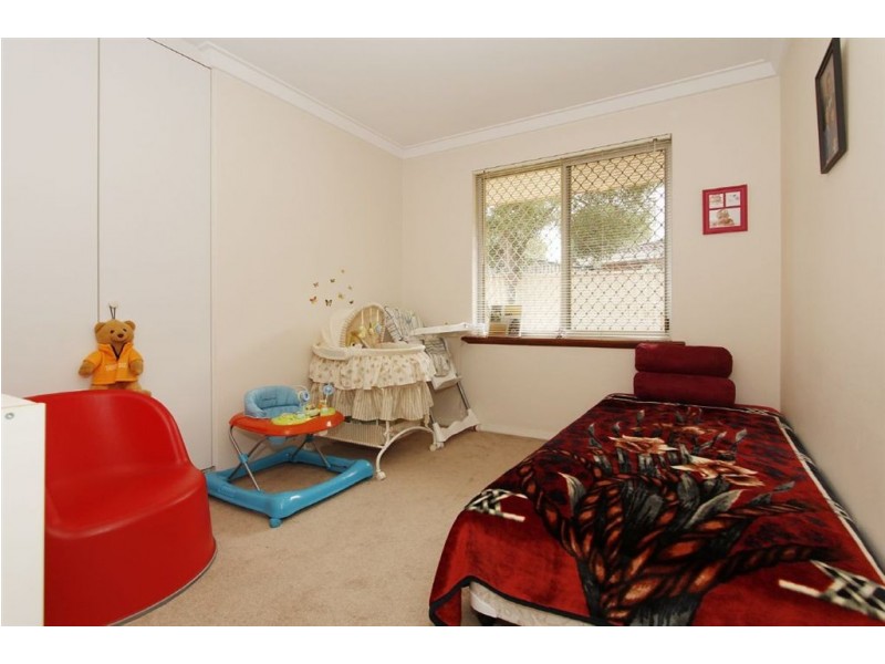 207 Riseley Street, Booragoon WA 6154