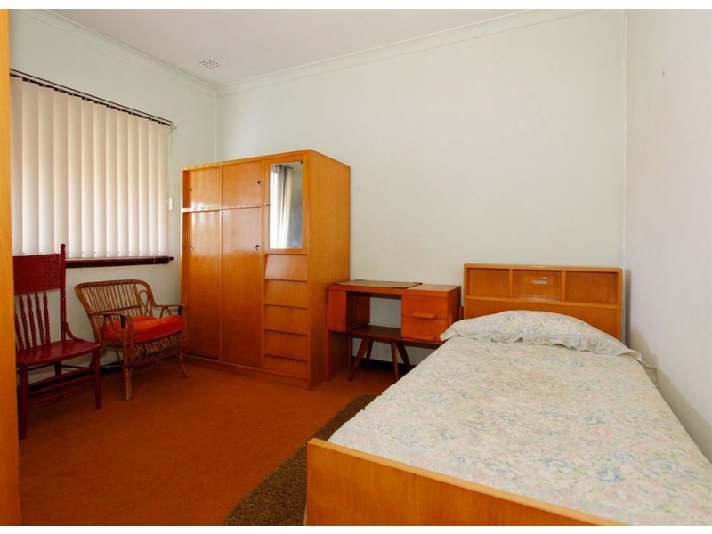 89 Paget Street, Hilton WA 6163