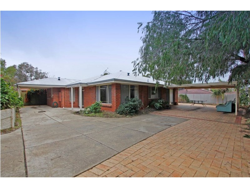11A Howson Street, Hilton WA 6163