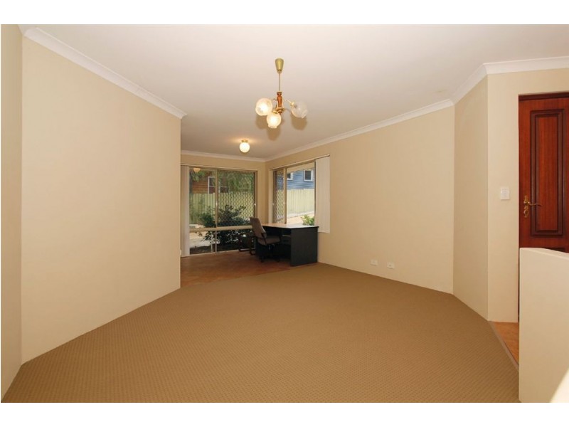 11A Howson Street, Hilton WA 6163