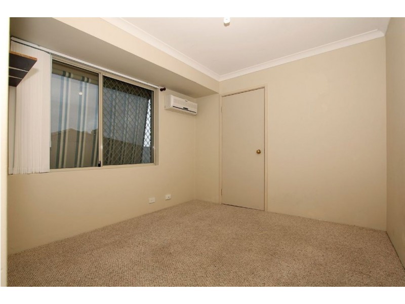 11A Howson Street, Hilton WA 6163