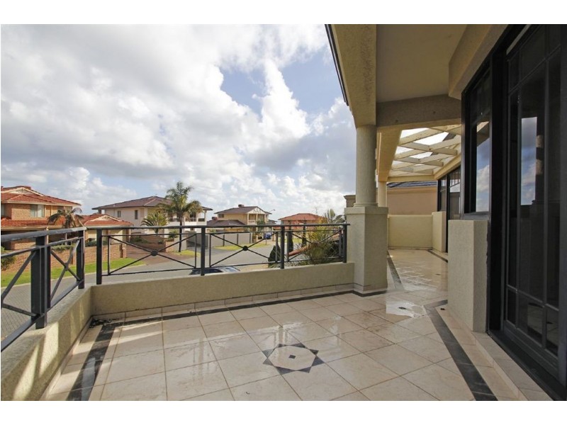 39 Amity Boulevard, Coogee WA 6166