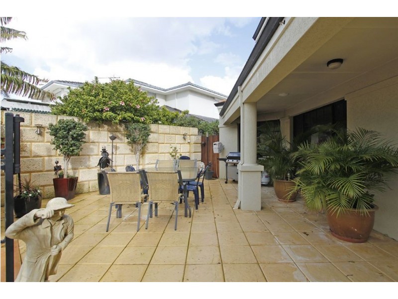 39 Amity Boulevard, Coogee WA 6166