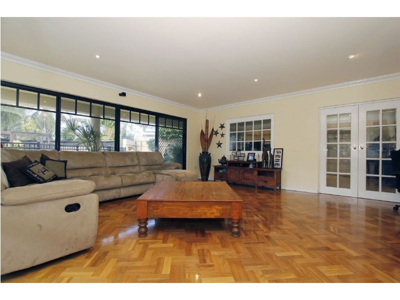 39 Amity Boulevard, Coogee WA 6166